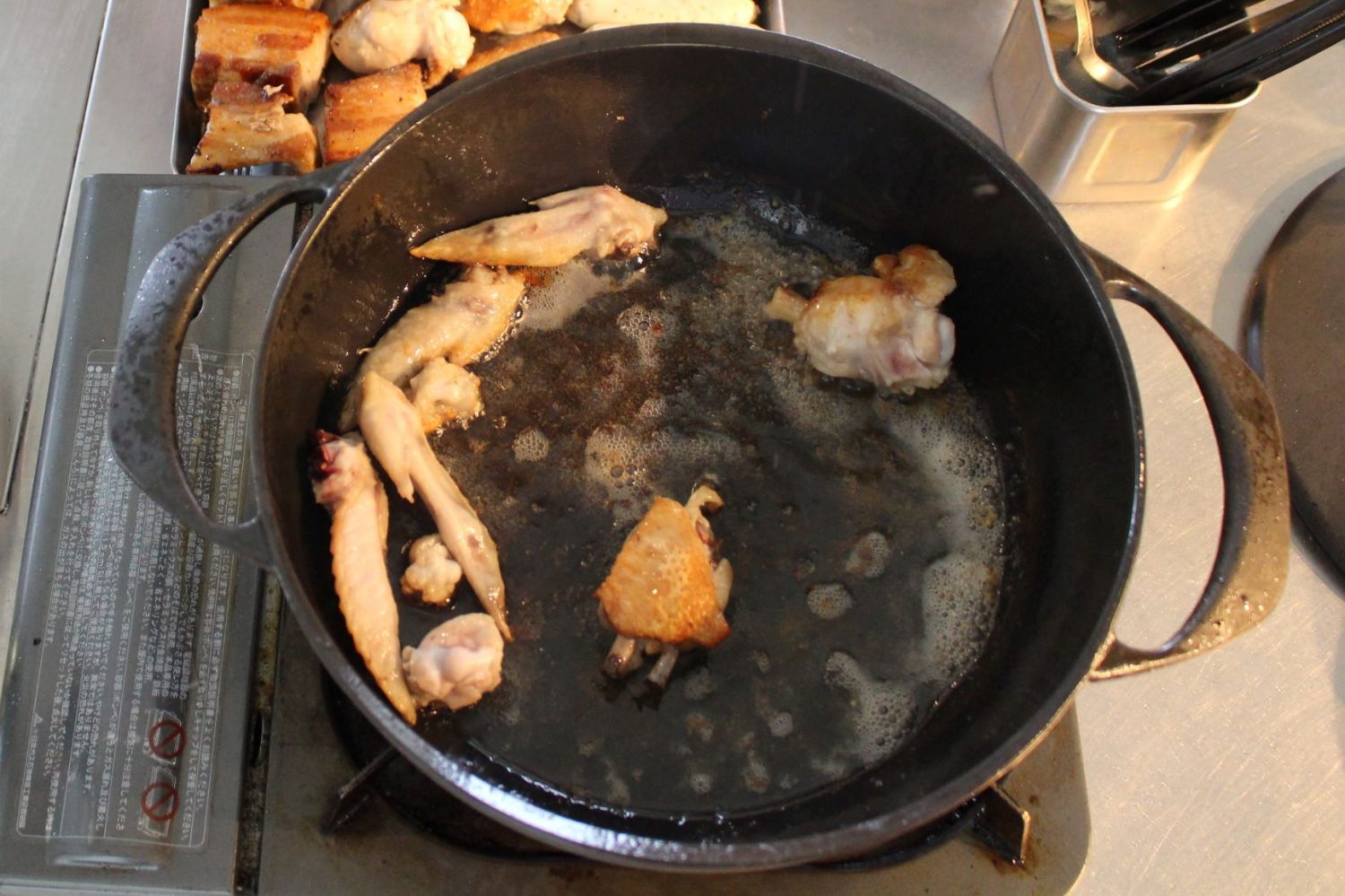 チキンとベーコンを焼く2 有機レタスのシュークルート