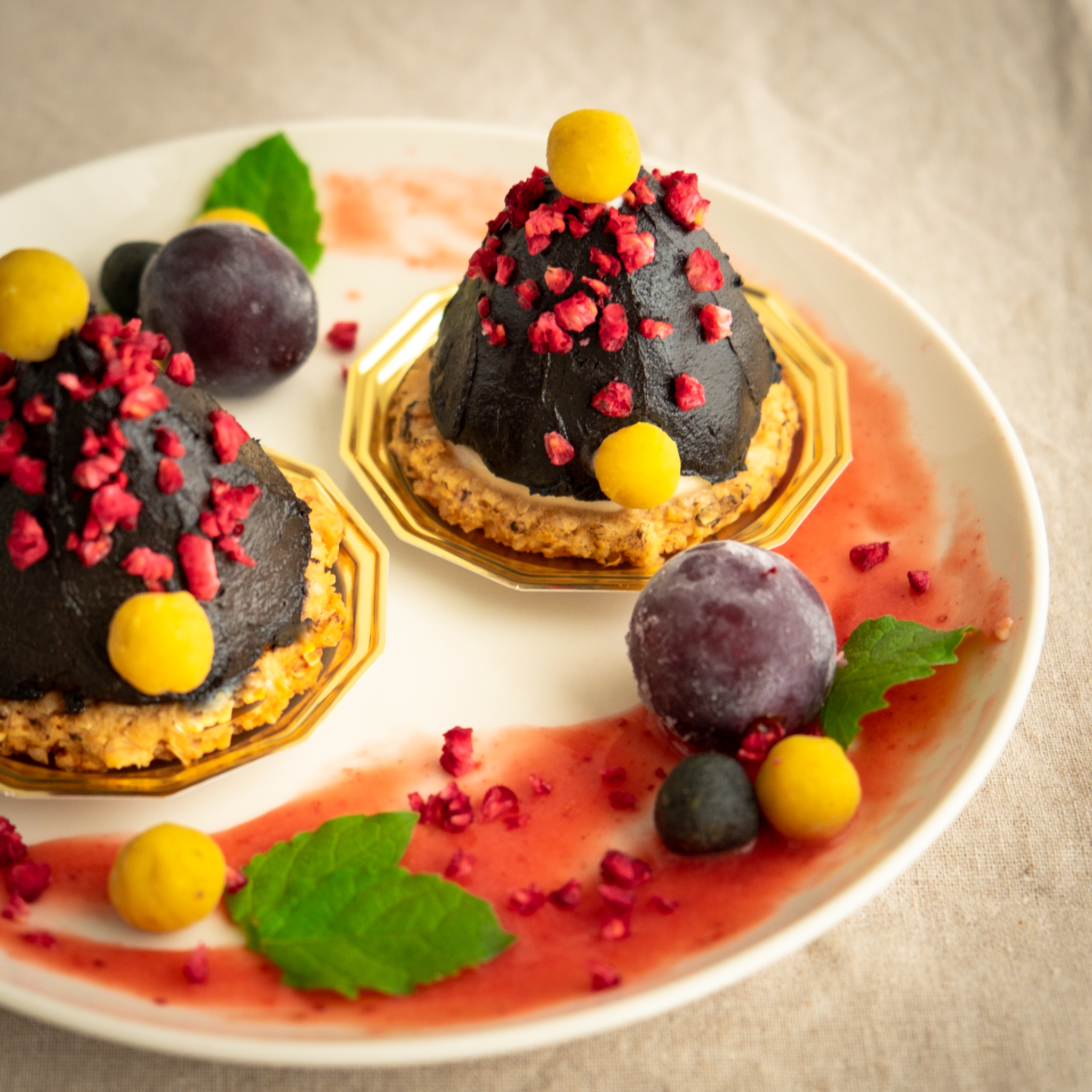 有機安納芋と黒胡麻チョコクリームのモンブラン（グルテンフリー