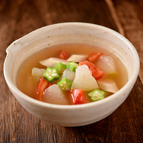 冬瓜と魚肉ソーセージのスープ